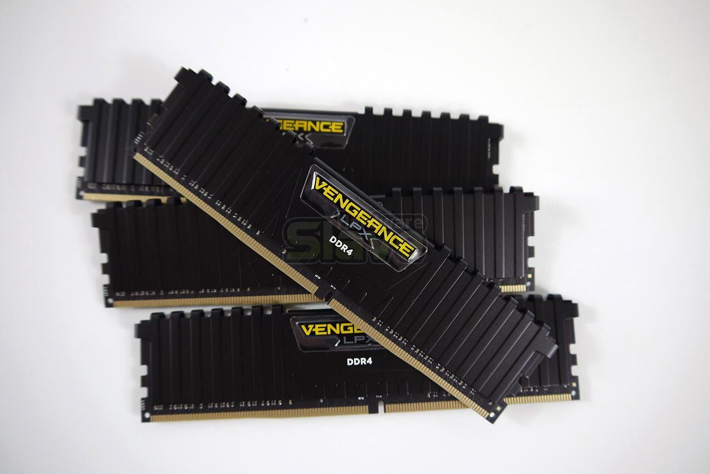 Corsair Vengeance LPX 2x8GB DDR4-2666 Kit Review: Attainable